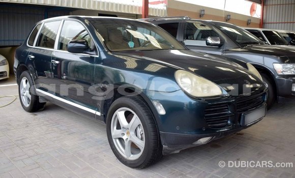 Comprar Importar Porsche Cayenne Verde Carro em Import - Dubai em Bengo Province Comprar Importar Porsche Cayenne Verde Carro em Import - Dubai em Bengo Province