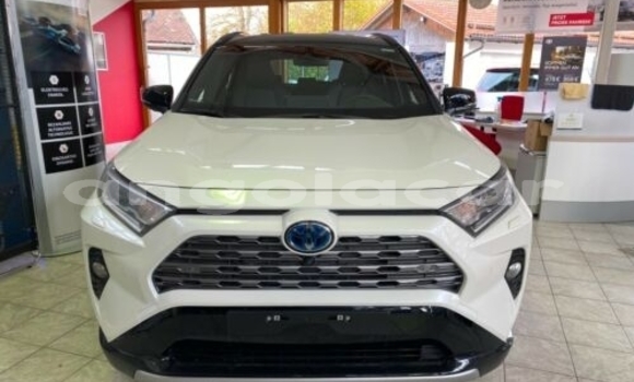Comprar Usado Toyota RAV4 Branco Carro em Luanda em Luanda Province Comprar Usado Toyota RAV4 Branco Carro em Luanda em Luanda Province