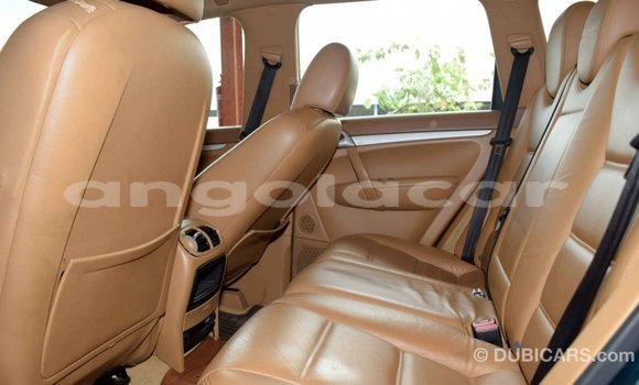 Comprar Importar Porsche Cayenne Verde Carro em Import - Dubai em Bengo Province Comprar Importar Porsche Cayenne Verde Carro em Import - Dubai em Bengo Province