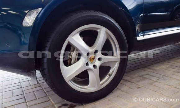 Acheter Import Voiture Porsche Cayenne Vert à Import - Dubai, Province de Bengo