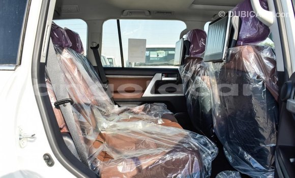 Buy Import Toyota Land Cruiser White Car in Import - Dubai in Bengo Province Buy Import Toyota Land Cruiser White Car in Import - Dubai in Bengo Province