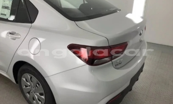 Acheter Occasion Voiture Kia rio Gris à Benguela, Benguela Acheter Occasion Voiture Kia rio Gris à Benguela, Benguela