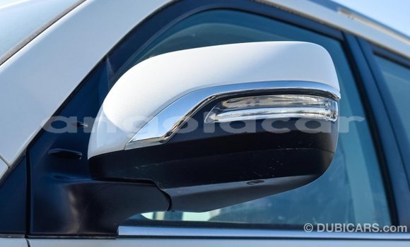Buy Import Toyota Land Cruiser White Car in Import - Dubai in Bengo Province Buy Import Toyota Land Cruiser White Car in Import - Dubai in Bengo Province