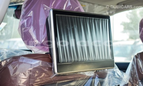 Buy Import Toyota Land Cruiser White Car in Import - Dubai in Bengo Province Buy Import Toyota Land Cruiser White Car in Import - Dubai in Bengo Province