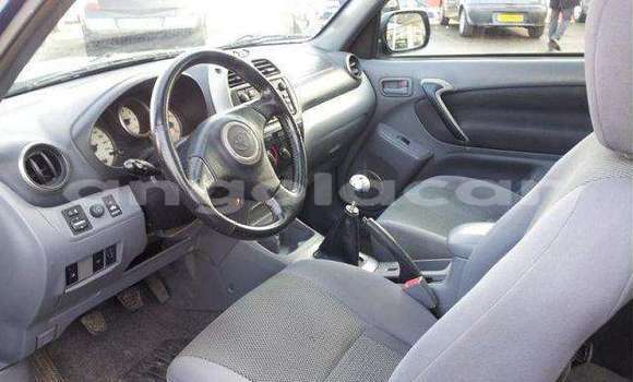 Acheter Occasion Voiture Toyota RAV4 Bleu à Luanda, Province de Luanda Acheter Occasion Voiture Toyota RAV4 Bleu à Luanda, Province de Luanda