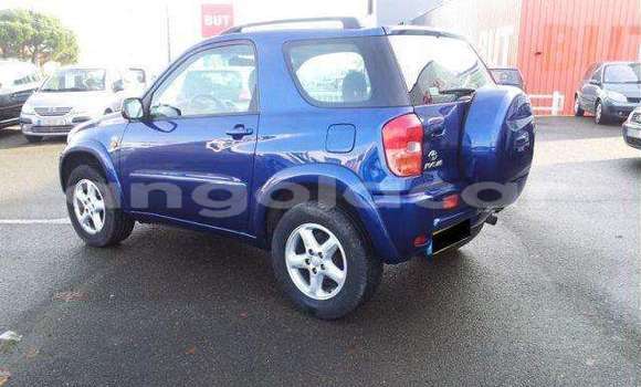 Acheter Occasion Voiture Toyota RAV4 Bleu à Luanda, Province de Luanda Acheter Occasion Voiture Toyota RAV4 Bleu à Luanda, Province de Luanda