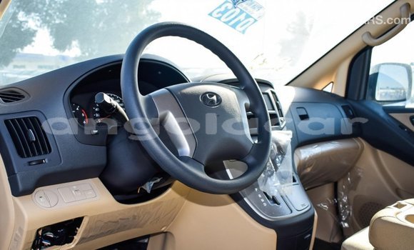 Comprar Importar Hyundai Accent Branco Carro em Import - Dubai em Bengo Province Comprar Importar Hyundai Accent Branco Carro em Import - Dubai em Bengo Province