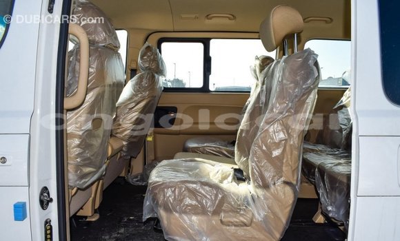 Comprar Importar Hyundai Accent Branco Carro em Import - Dubai em Bengo Province Comprar Importar Hyundai Accent Branco Carro em Import - Dubai em Bengo Province