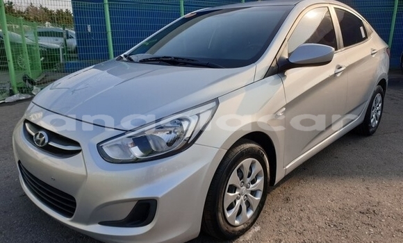Comprar Usado Hyundai Accent Prata Carro em Benguela em Benguela Comprar Usado Hyundai Accent Prata Carro em Benguela em Benguela