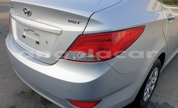 Comprar Usado Hyundai Accent Prata Carro em Benguela em Benguela Comprar Usado Hyundai Accent Prata Carro em Benguela em Benguela