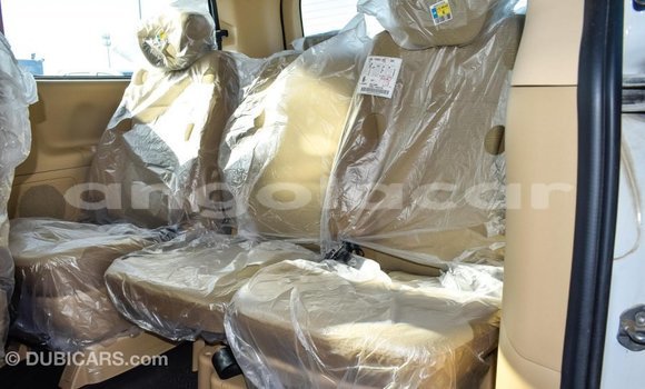 Comprar Importar Hyundai Accent Branco Carro em Import - Dubai em Bengo Province Comprar Importar Hyundai Accent Branco Carro em Import - Dubai em Bengo Province