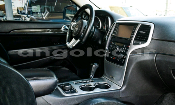 Buy Used Jeep Grand Cherokee White Car in Luanda in Luanda Province Buy Used Jeep Grand Cherokee White Car in Luanda in Luanda Province