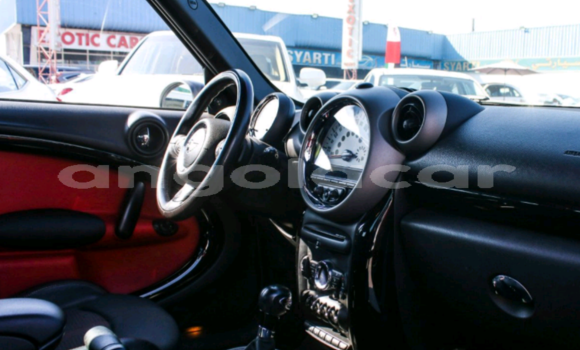 Comprar Usado MINI Cooper Branco Carro em Luanda em Luanda Province Comprar Usado MINI Cooper Branco Carro em Luanda em Luanda Province