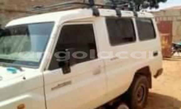 Buy Used Toyota Land Cruiser White Car in Benguela in Benguela Buy Used Toyota Land Cruiser White Car in Benguela in Benguela