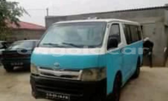 Buy Used Toyota Hiace Blue Car in Benguela in Benguela