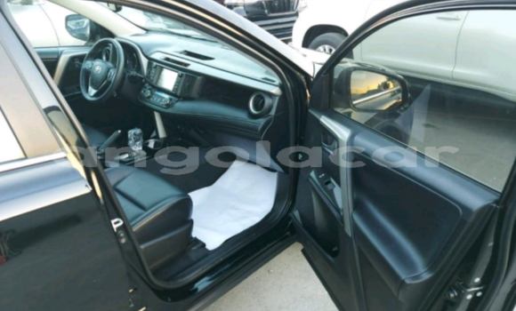 Acheter Occasion Voiture Toyota RAV4 Noir à Luanda, Province de Luanda Acheter Occasion Voiture Toyota RAV4 Noir à Luanda, Province de Luanda