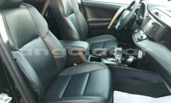 Acheter Occasion Voiture Toyota RAV4 Noir à Luanda, Province de Luanda Acheter Occasion Voiture Toyota RAV4 Noir à Luanda, Province de Luanda