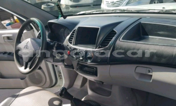 Comprar Usado Mitsubishi L200 Branco Carro em Luanda em Luanda Province Comprar Usado Mitsubishi L200 Branco Carro em Luanda em Luanda Province