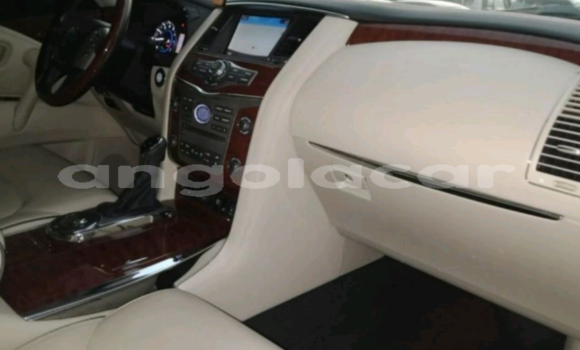 Comprar Usado Infiniti QX80 Branco Carro em Luanda em Luanda Province Comprar Usado Infiniti QX80 Branco Carro em Luanda em Luanda Province