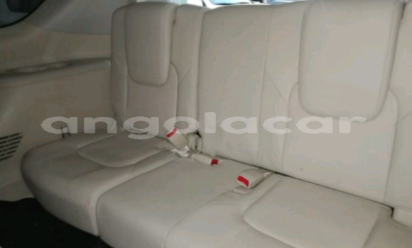 Comprar Usado Infiniti QX80 Branco Carro em Luanda em Luanda Province Comprar Usado Infiniti QX80 Branco Carro em Luanda em Luanda Province