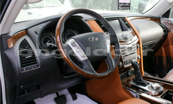 Acheter Occasion Voiture Infiniti QX80 Noir à Luanda, Province de Luanda Acheter Occasion Voiture Infiniti QX80 Noir à Luanda, Province de Luanda