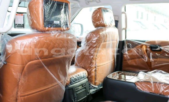 Acheter Occasion Voiture Infiniti QX80 Noir à Luanda, Province de Luanda Acheter Occasion Voiture Infiniti QX80 Noir à Luanda, Province de Luanda