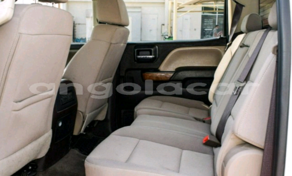Acheter Occasion Voiture GMC Sierra Blanc à Luanda, Province de Luanda Acheter Occasion Voiture GMC Sierra Blanc à Luanda, Province de Luanda