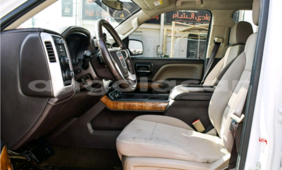 Acheter Occasion Voiture GMC Sierra Blanc à Luanda, Province de Luanda Acheter Occasion Voiture GMC Sierra Blanc à Luanda, Province de Luanda