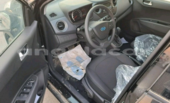 Comprar Usado Hyundai i10 Preto Carro em Luanda em Luanda Province Comprar Usado Hyundai i10 Preto Carro em Luanda em Luanda Province