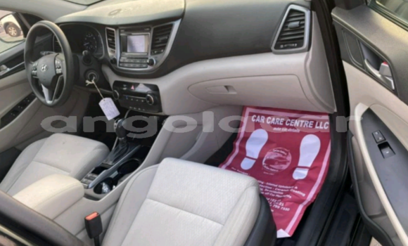 Buy Used Hyundai Tucson Black Car in Luanda in Luanda Province Buy Used Hyundai Tucson Black Car in Luanda in Luanda Province