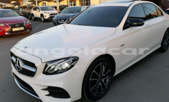 Buy Used Mercedes-Benz E200 White Car in Luanda in Luanda Province Buy Used Mercedes-Benz E200 White Car in Luanda in Luanda Province