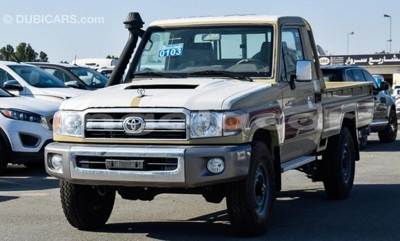 Comprar Importar Toyota Land Cruiser Bege Carro em Import - Dubai em Bengo Province Comprar Importar Toyota Land Cruiser Bege Carro em Import - Dubai em Bengo Province