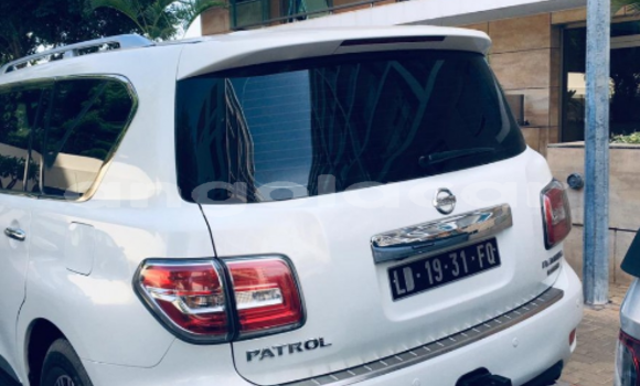 Buy Used Nissan Patrol White Car in Luanda in Luanda Province Buy Used Nissan Patrol White Car in Luanda in Luanda Province