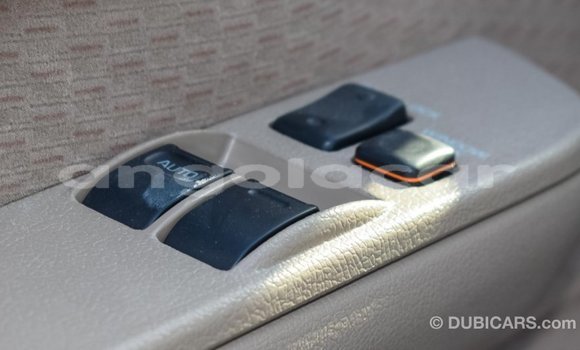 Comprar Importar Toyota Land Cruiser Bege Carro em Import - Dubai em Bengo Province Comprar Importar Toyota Land Cruiser Bege Carro em Import - Dubai em Bengo Province