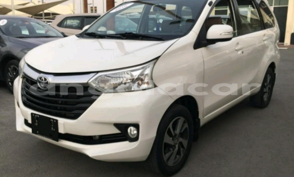 Comprar Usado Toyota Avanza Branco Carro em Luanda em Luanda Province Comprar Usado Toyota Avanza Branco Carro em Luanda em Luanda Province