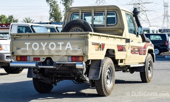 Comprar Importar Toyota Land Cruiser Bege Carro em Import - Dubai em Bengo Province Comprar Importar Toyota Land Cruiser Bege Carro em Import - Dubai em Bengo Province