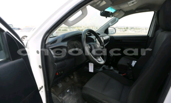 Comprar Usado Toyota Hilux Branco Carro em Luanda em Luanda Province Comprar Usado Toyota Hilux Branco Carro em Luanda em Luanda Province