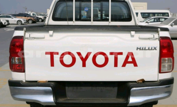 Comprar Usado Toyota Hilux Branco Carro em Luanda em Luanda Province Comprar Usado Toyota Hilux Branco Carro em Luanda em Luanda Province