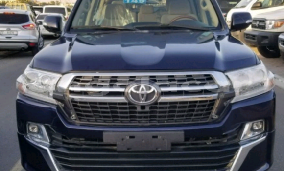 Comprar Usado Toyota Land Cruiser Azul Carro em Luanda em Luanda Province