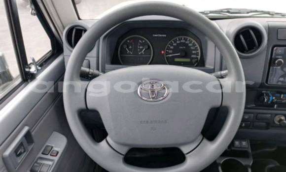 Buy Used Toyota Land Cruiser Other Car in Luanda in Luanda Province Buy Used Toyota Land Cruiser Other Car in Luanda in Luanda Province