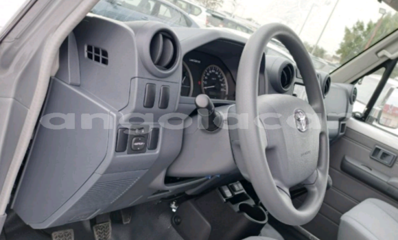 Buy Used Toyota Land Cruiser Other Car in Luanda in Luanda Province Buy Used Toyota Land Cruiser Other Car in Luanda in Luanda Province