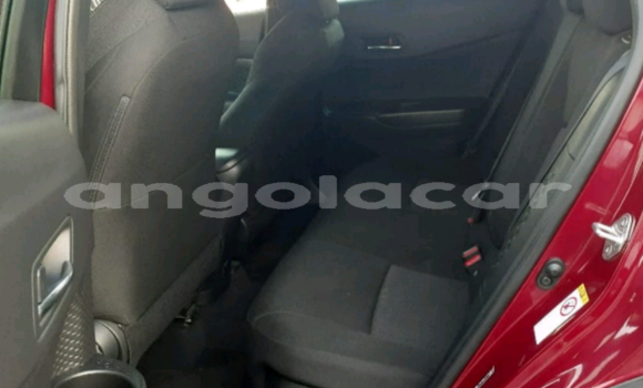 Comprar Usado Toyota C-HR Vermelho Carro em Luanda em Luanda Province Comprar Usado Toyota C-HR Vermelho Carro em Luanda em Luanda Province
