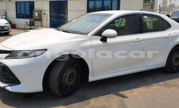 Buy Used Toyota Camry White Car in Luanda in Luanda Province Buy Used Toyota Camry White Car in Luanda in Luanda Province
