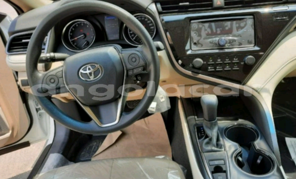 Buy Used Toyota Camry White Car in Luanda in Luanda Province Buy Used Toyota Camry White Car in Luanda in Luanda Province