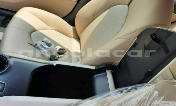 Buy Used Toyota Camry White Car in Luanda in Luanda Province Buy Used Toyota Camry White Car in Luanda in Luanda Province