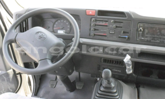 Comprar Usado Toyota Coaster Branco Carro em Luanda em Luanda Province Comprar Usado Toyota Coaster Branco Carro em Luanda em Luanda Province