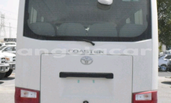 Comprar Usado Toyota Coaster Branco Carro em Luanda em Luanda Province Comprar Usado Toyota Coaster Branco Carro em Luanda em Luanda Province