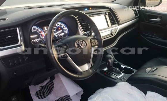 Comprar Importar Toyota Highlander Preto Carro em Import - Dubai em Bengo Province Comprar Importar Toyota Highlander Preto Carro em Import - Dubai em Bengo Province