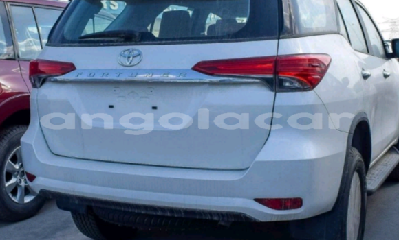 Comprar Usado Toyota Fortuner Branco Carro em Luanda em Luanda Province Comprar Usado Toyota Fortuner Branco Carro em Luanda em Luanda Province