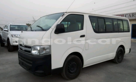 Acheter Occasion Voiture Toyota Hiace Blanc à Luanda, Province de Luanda Acheter Occasion Voiture Toyota Hiace Blanc à Luanda, Province de Luanda